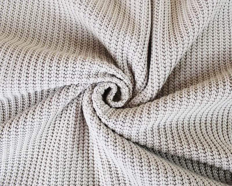 30CM CANDY FLOSS  REMNANT CHUNKY CABLE JUMPER KNIT FABRIC SALE