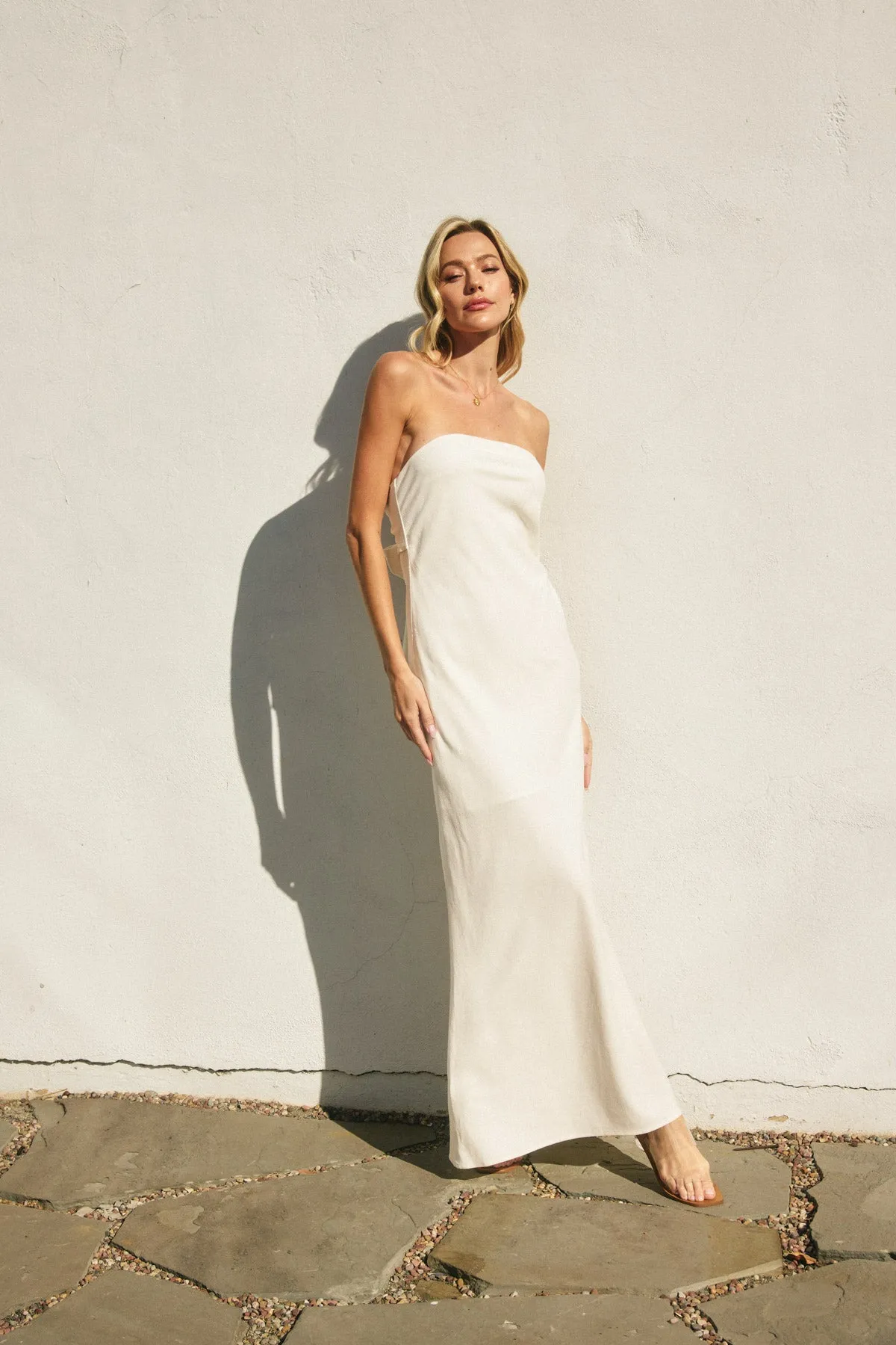 Ana linen Strapless Side Slit Maxi Dress