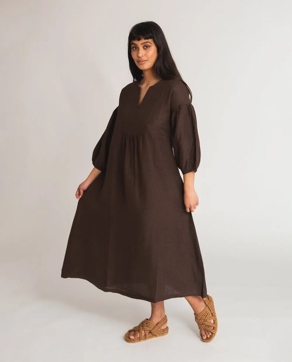 Andreia-May linen dress in chocolate