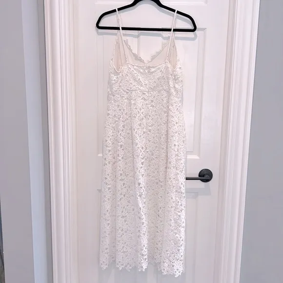 ASTR the label Sleeveless Lace Fit and Flare Midi Dress White Large