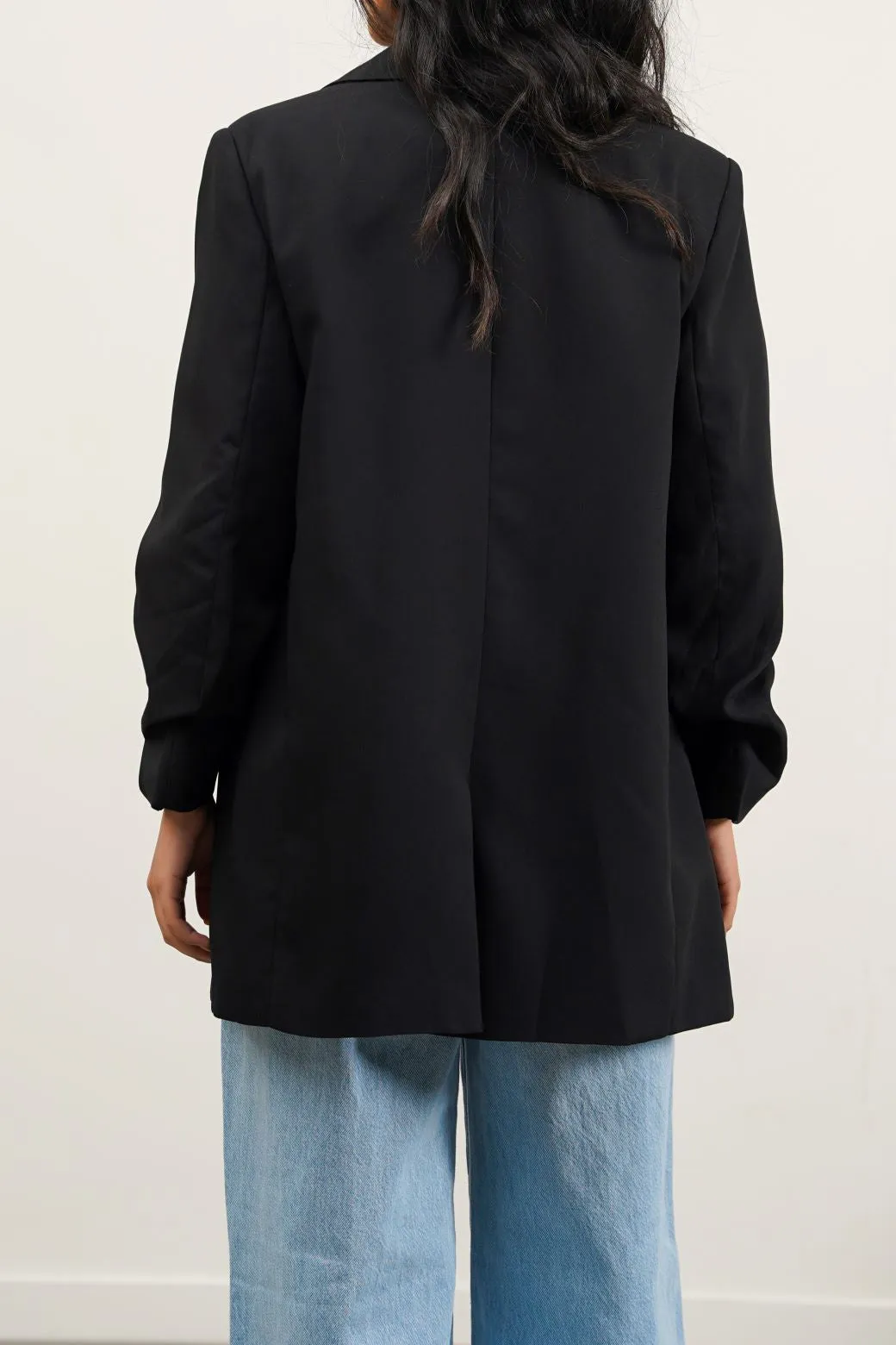 BASIC BLAZER WITH RUCHED SLEEVE