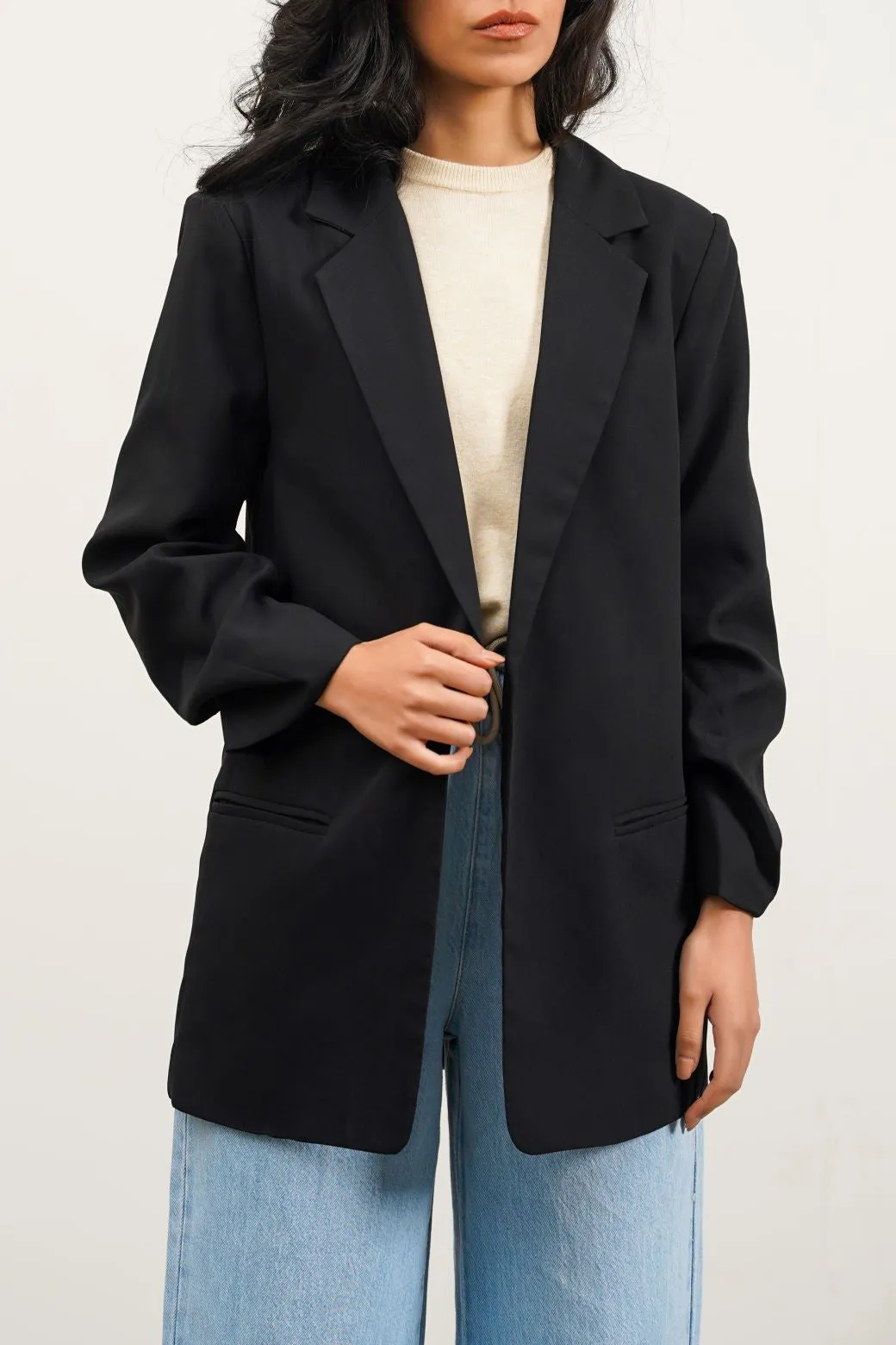 BASIC BLAZER WITH RUCHED SLEEVE