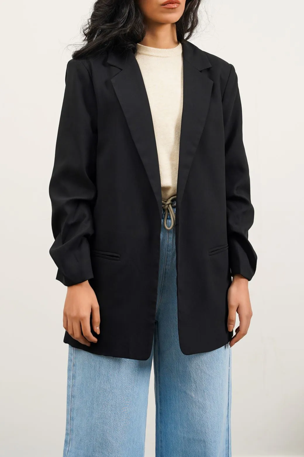 BASIC BLAZER WITH RUCHED SLEEVE