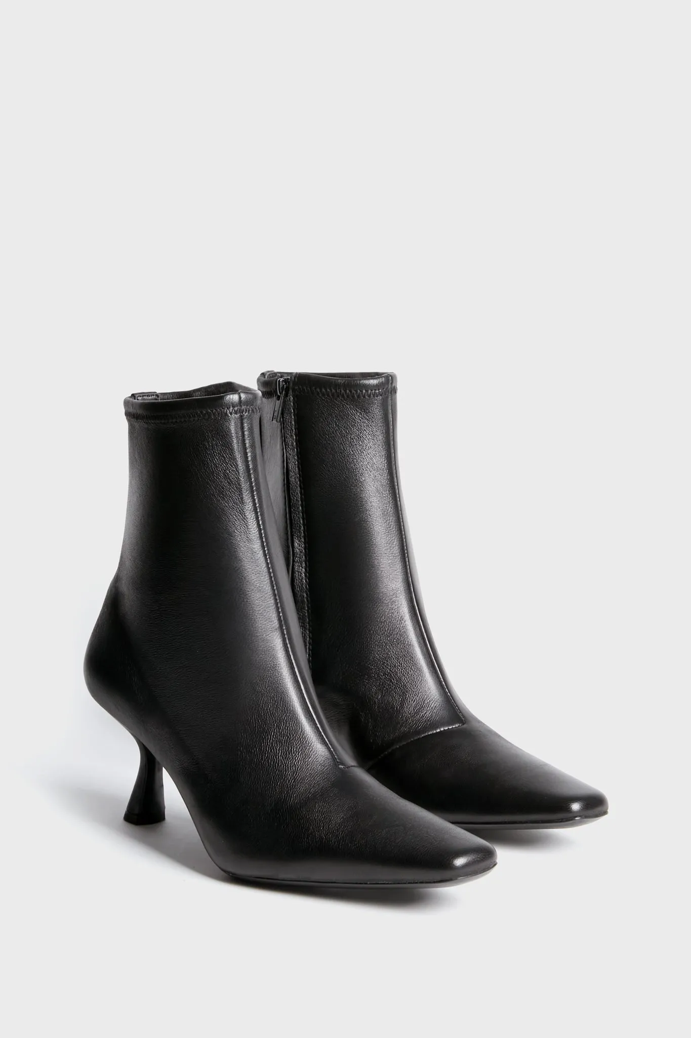 Black Thandy Boots
