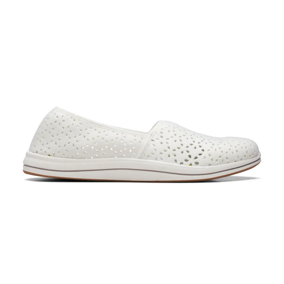 Clarks Women's Breeze Emily Black | White