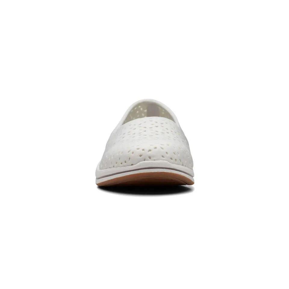 Clarks Women's Breeze Emily Black | White