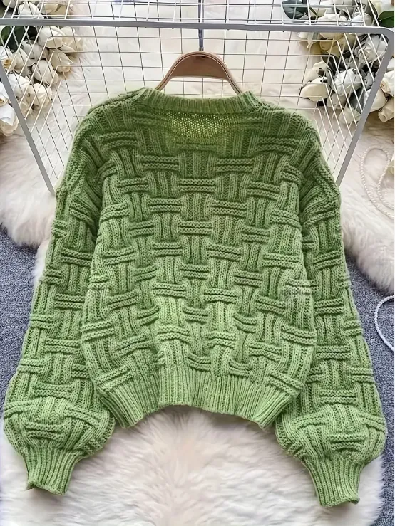 Clementina - stylish knitted sweater