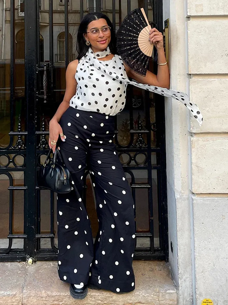 Desiree - Elegant sleeveless top
