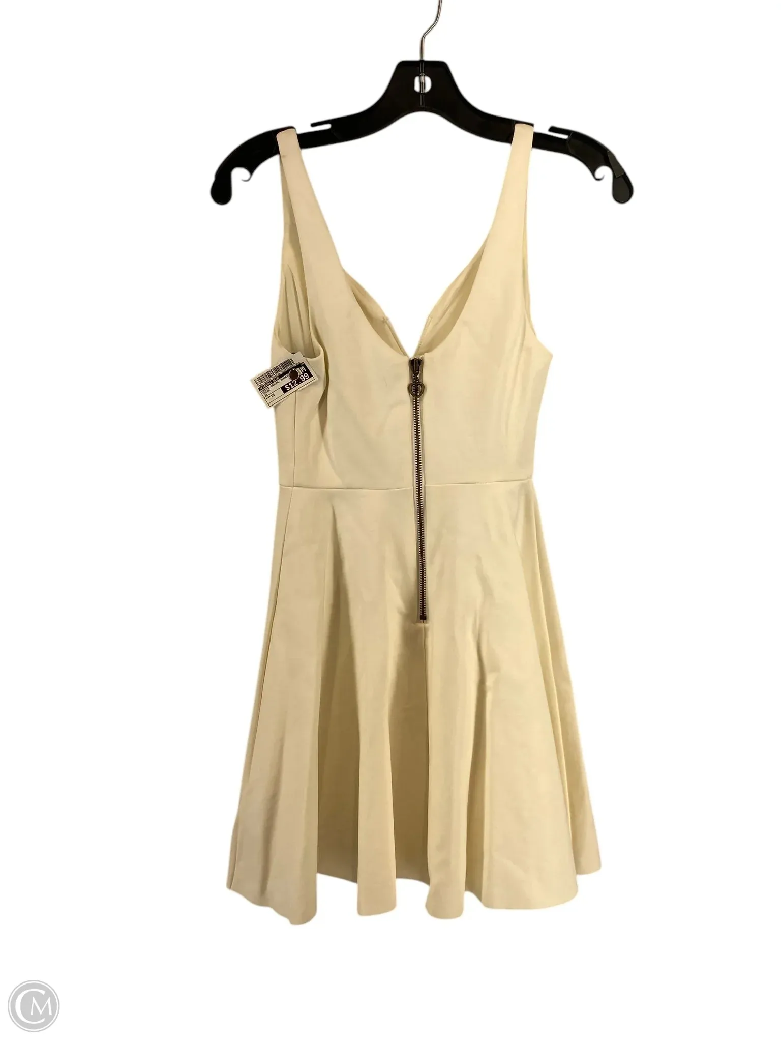 Dress Casual Short By Kimichi Blue In Cream, Size: Xs