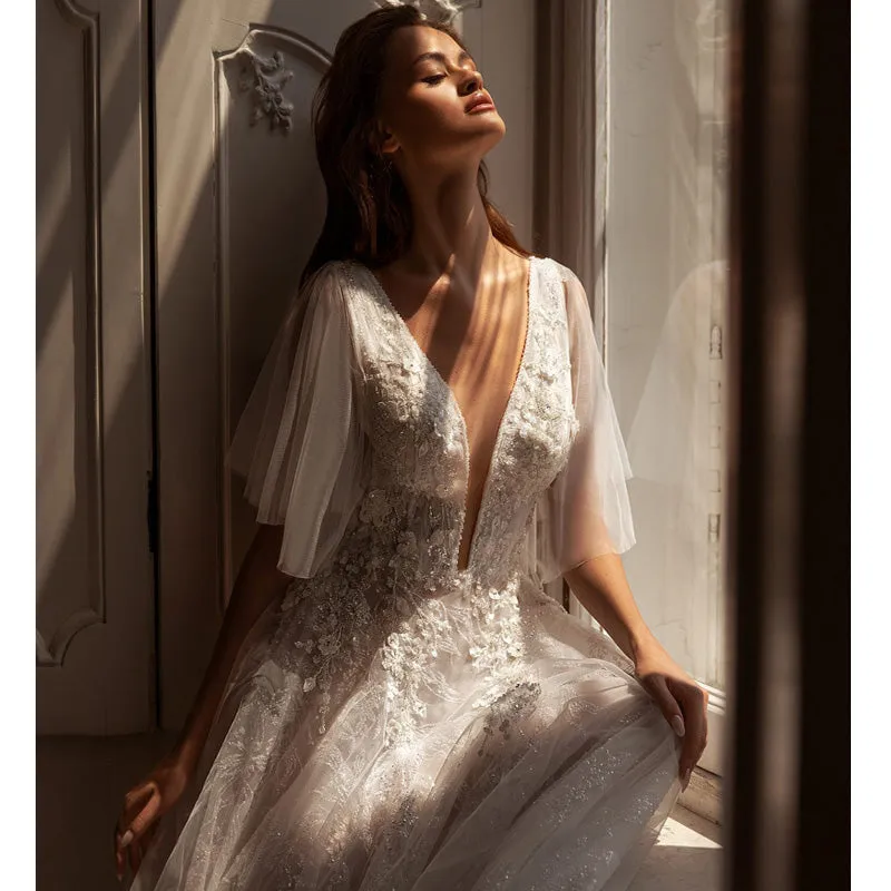 Elegant Princess Lace A-Line  Shiny Wedding Short Sleeve V-back  Bridal Gown N