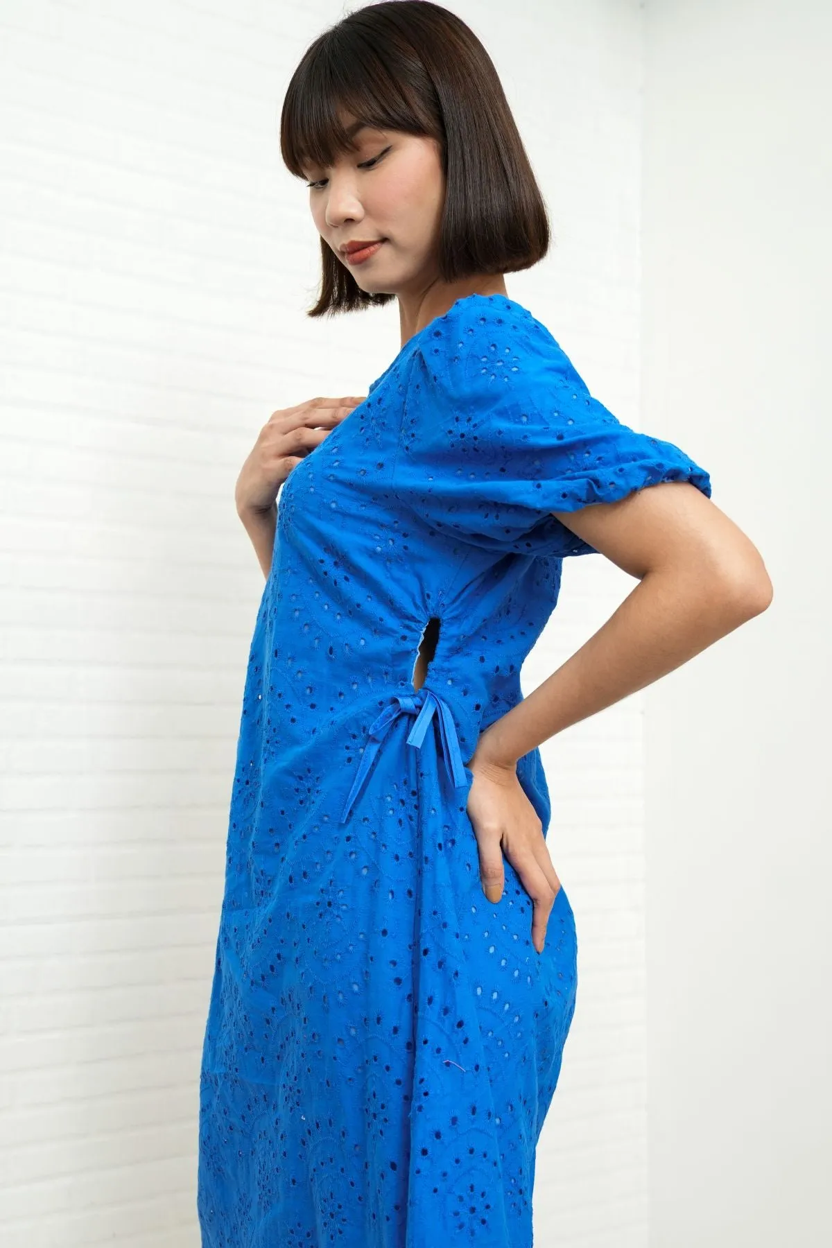 EMMELINE Puff-Sleeve Cut-out Broderie Midi Dress (Electric Blue)