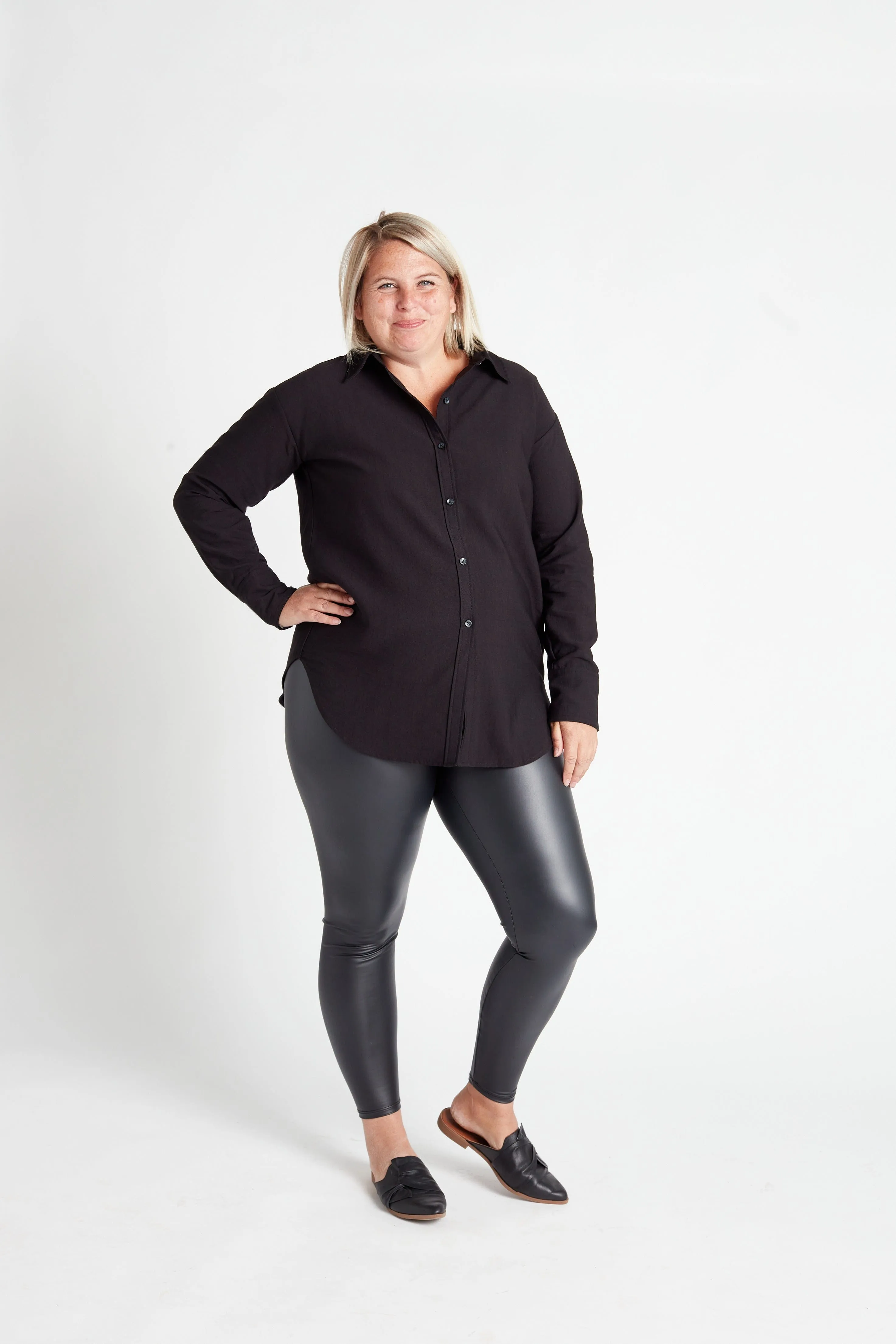 Essential Classic Button Up Shirt in Black