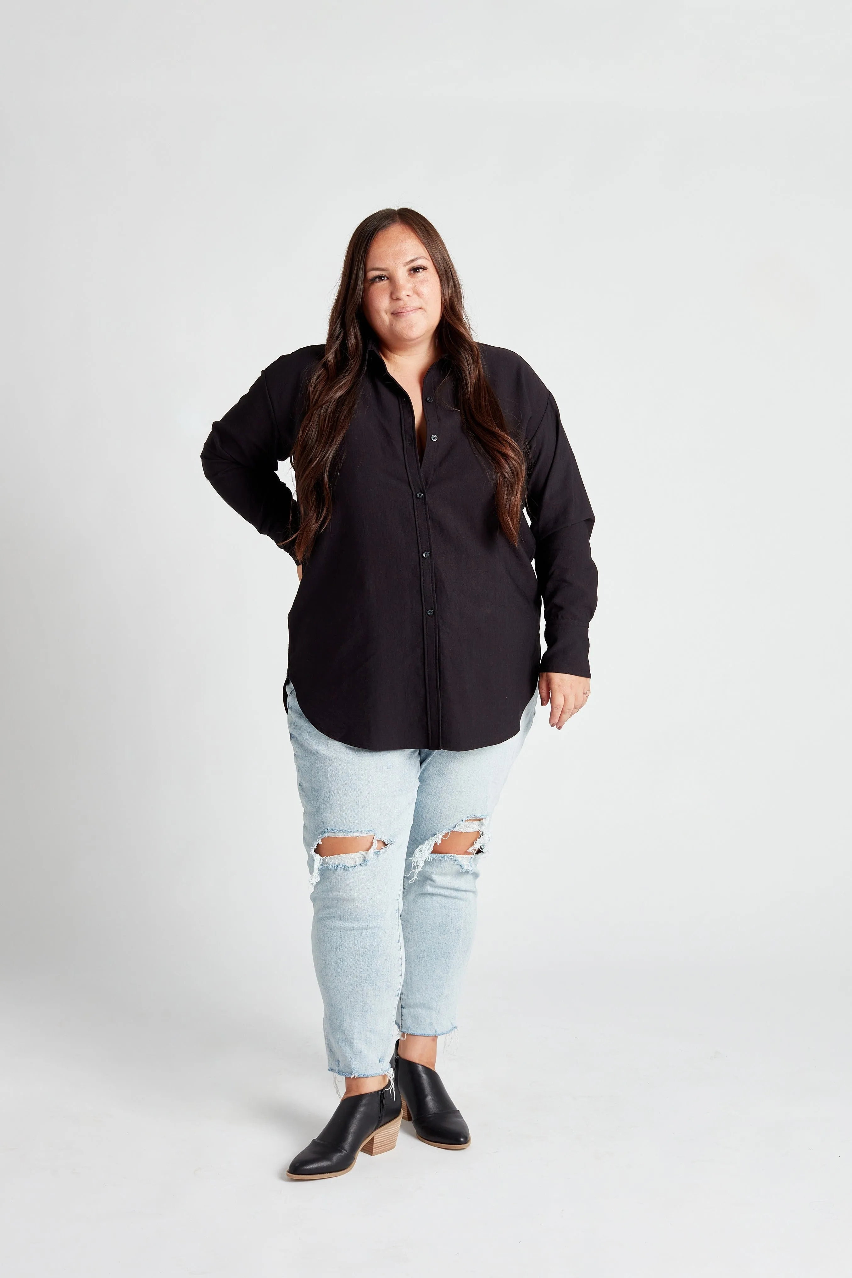 Essential Classic Button Up Shirt in Black