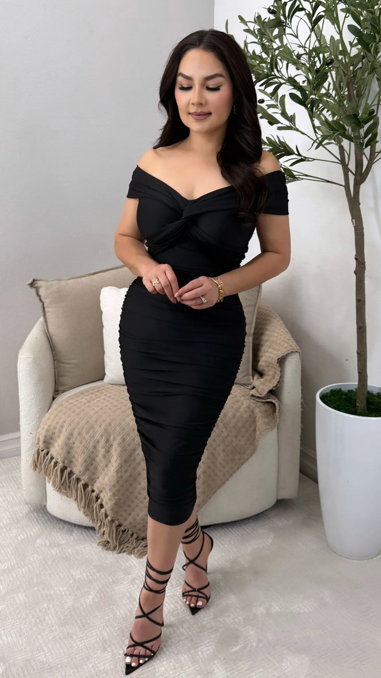 GABRIELA  BLACK DRESS