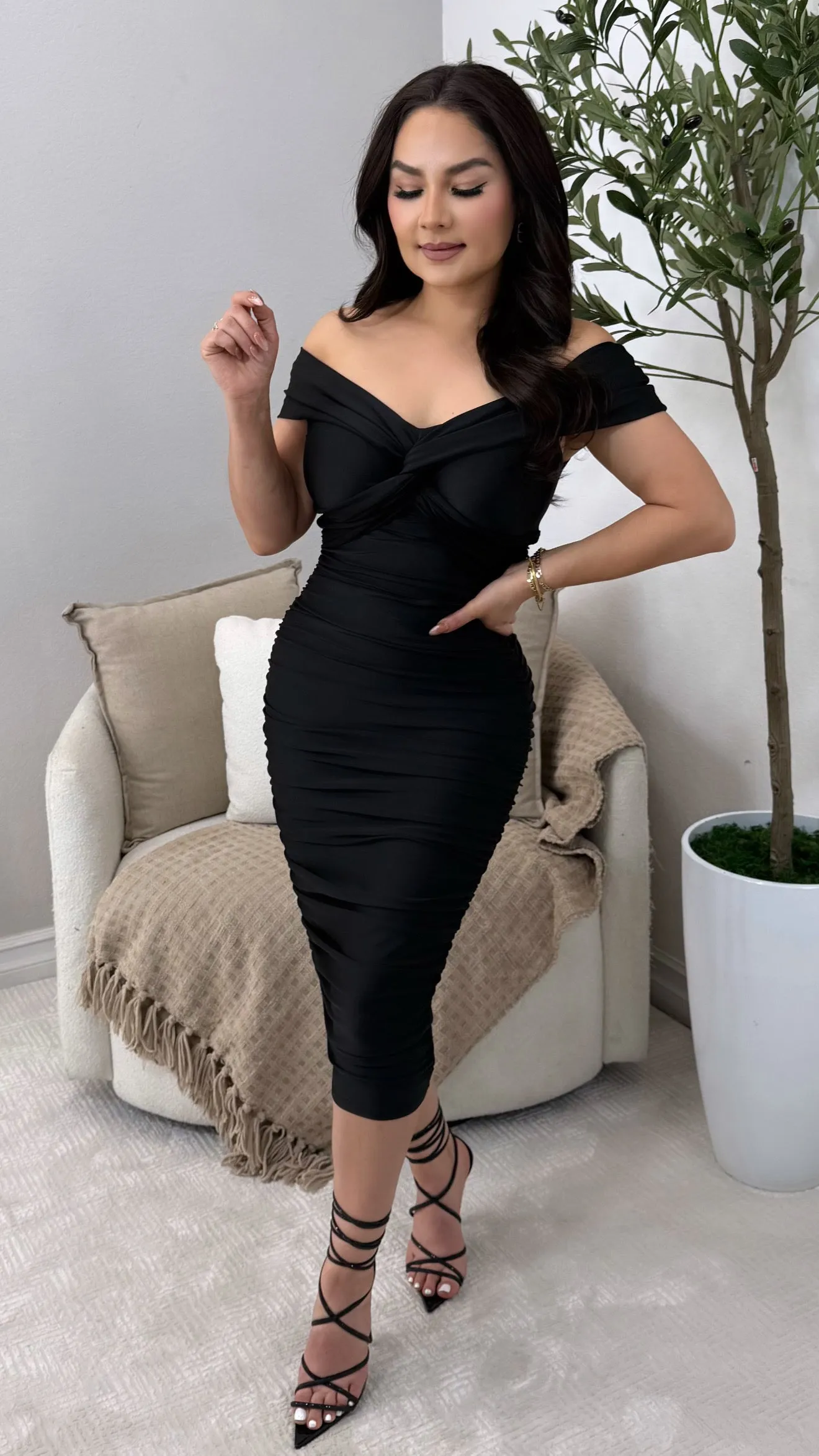 GABRIELA  BLACK DRESS