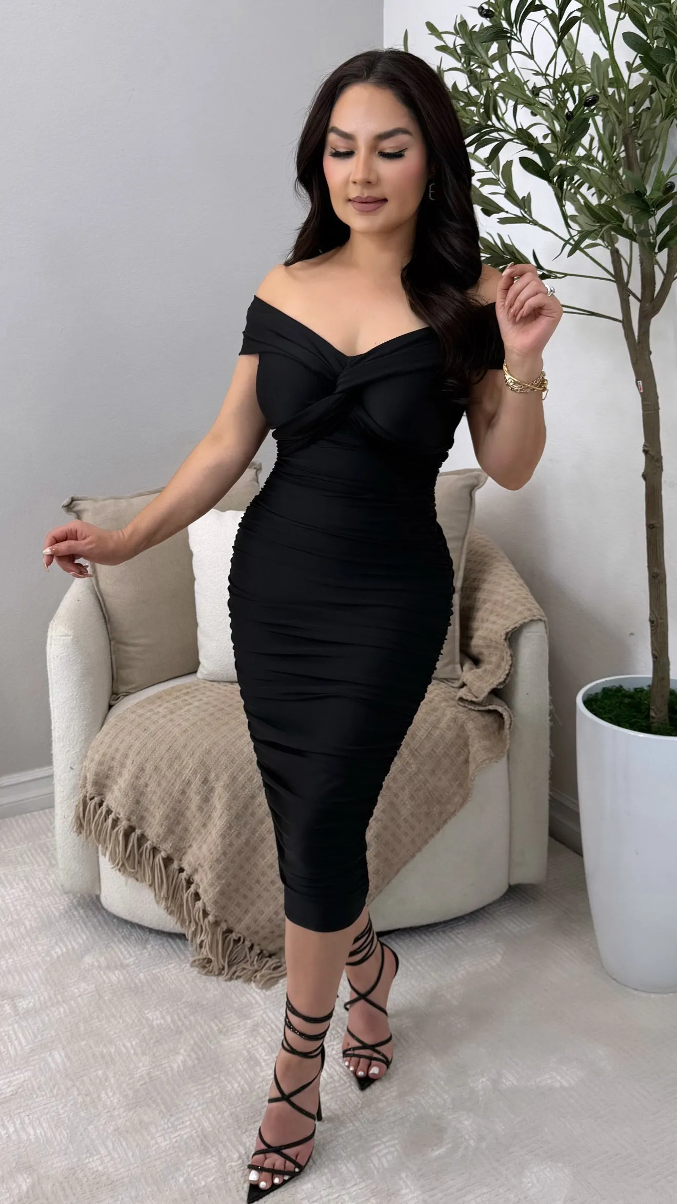 GABRIELA  BLACK DRESS