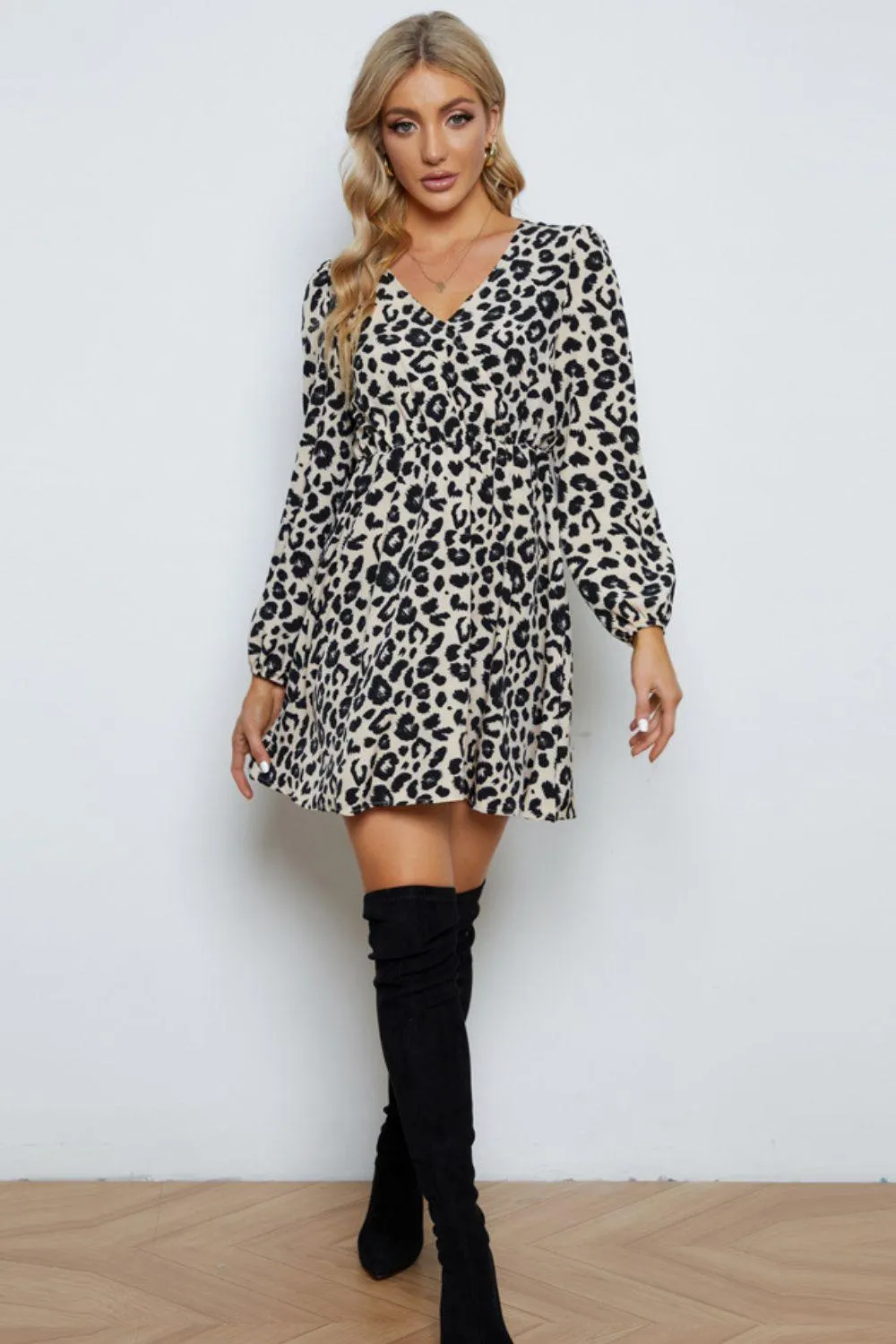 Hazel Blues® | Leopard V-Neck Balloon Sleeve Dress