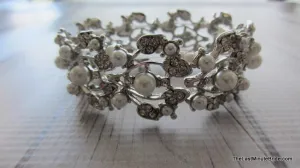 Leaf Pearl & Rhinestone Stretch Bracelet
