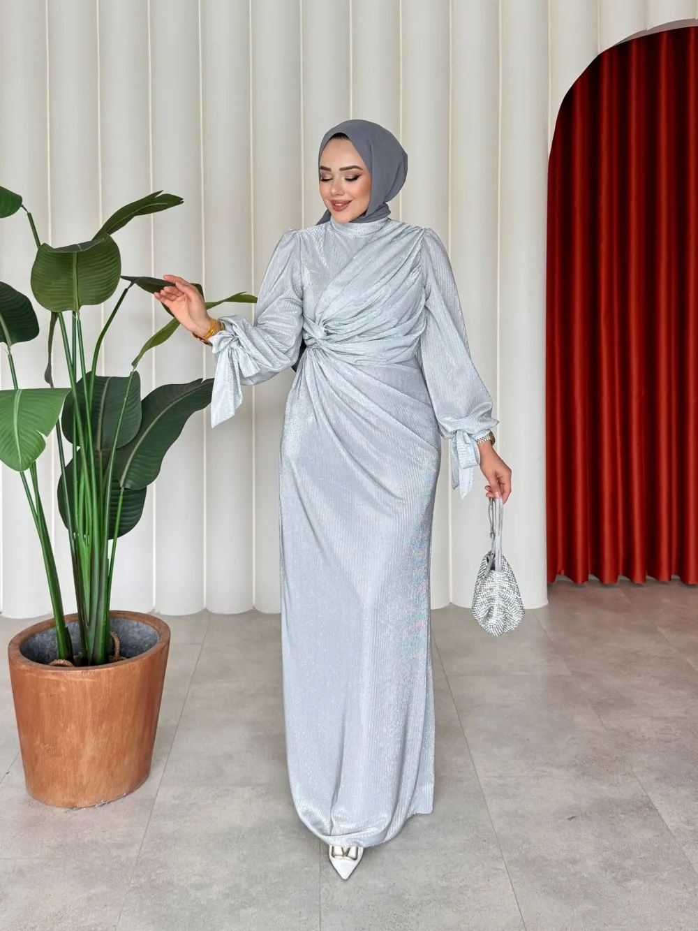 <tc>Robe de soirée Nurten

</tc>