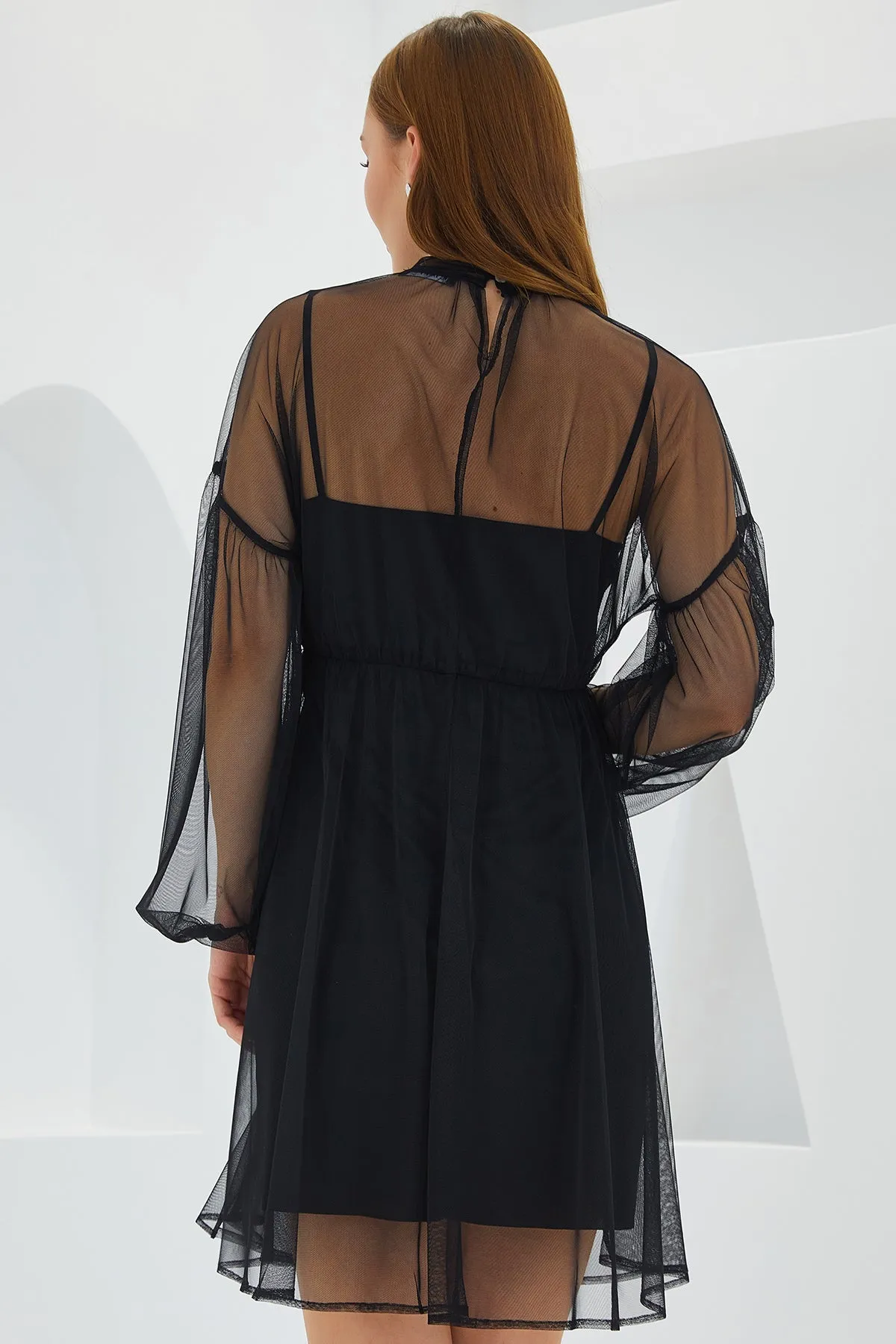 <tc>Robe mini avec détails en tulle pour femme - 2485</tc>