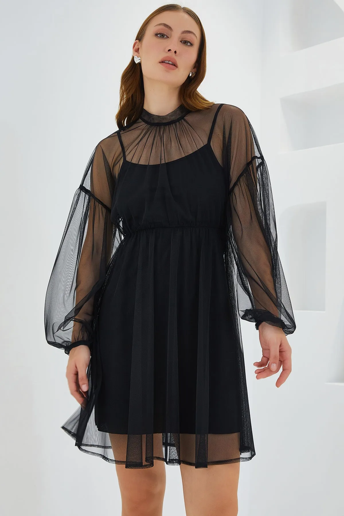 <tc>Robe mini avec détails en tulle pour femme - 2485</tc>
