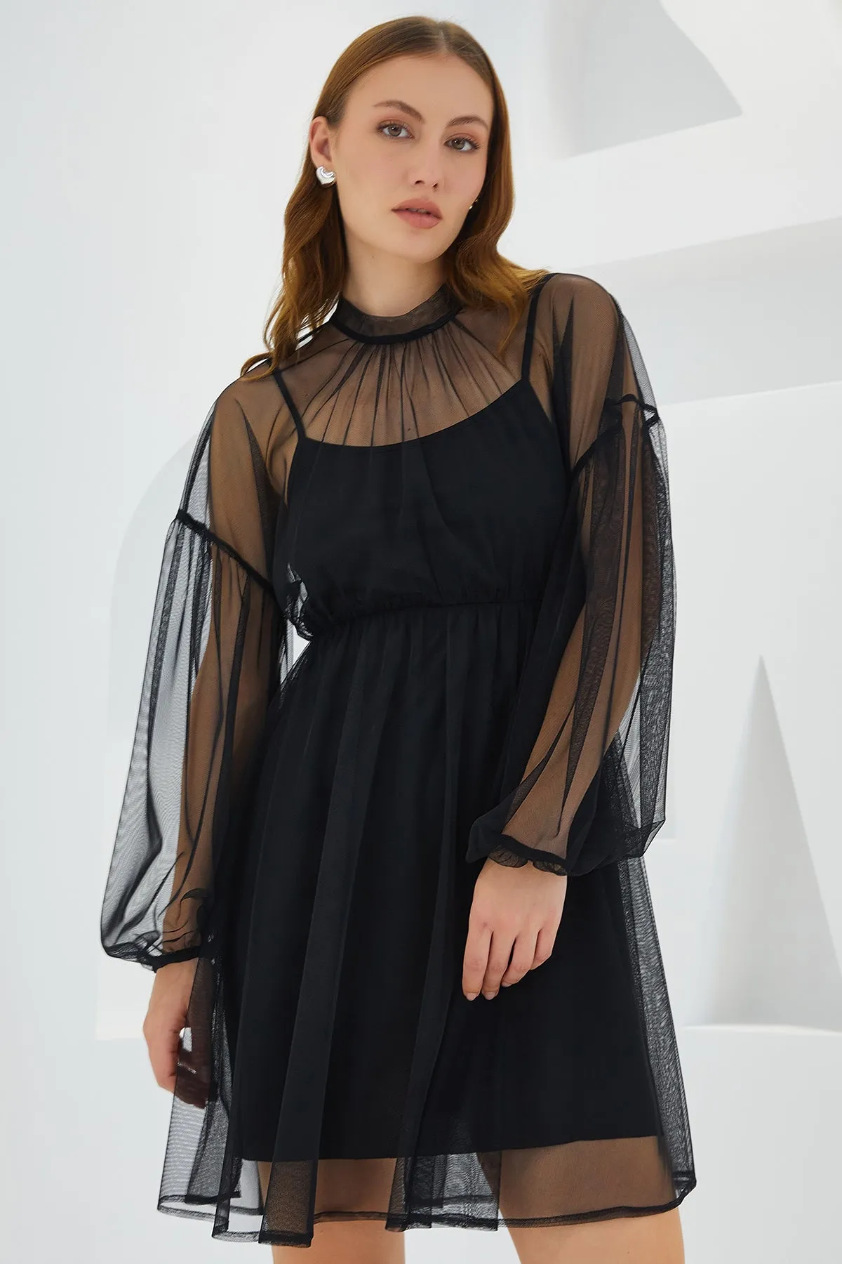 <tc>Robe mini avec détails en tulle pour femme - 2485</tc>