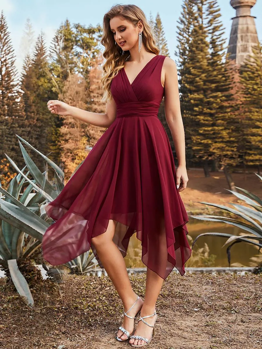 Robe de demoiselle d'honneur en mousseline de soie longueur genou avec ourlet irrégulier