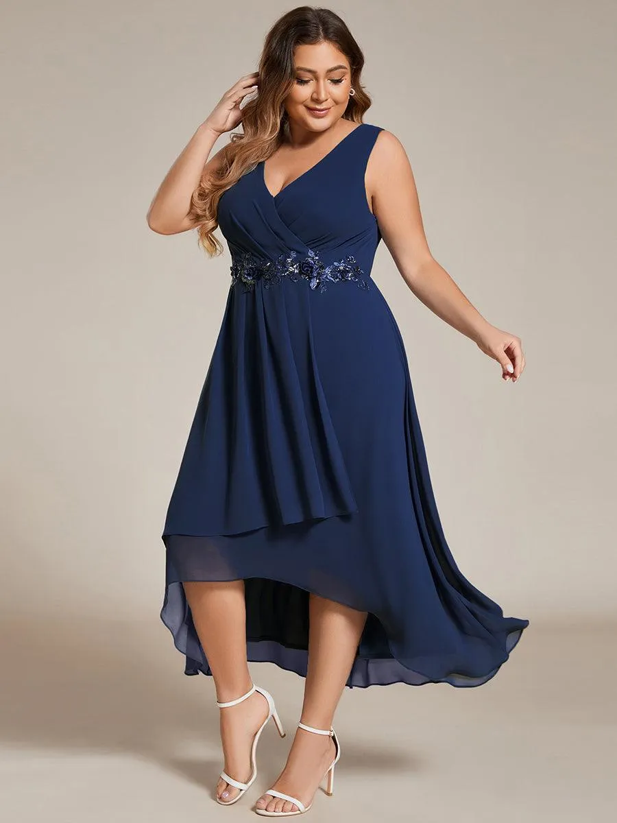 Robe d'invité de mariage haute-basse en mousseline de soie sans manches avec applique à la taille