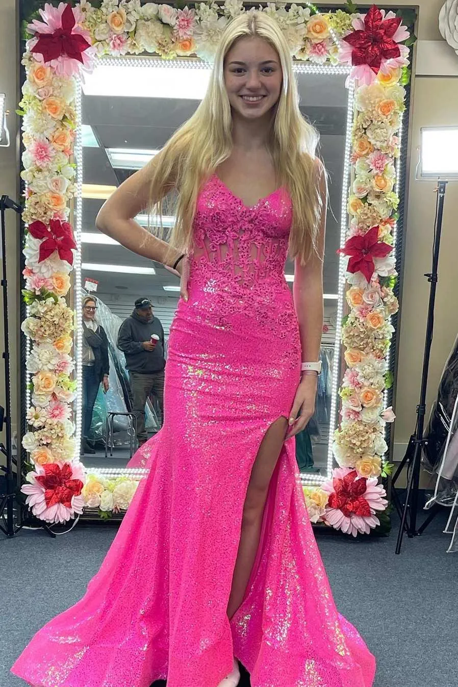 Roycebridal Kaiya |Mermaid V Neck Sequins Prom Dress with Slit