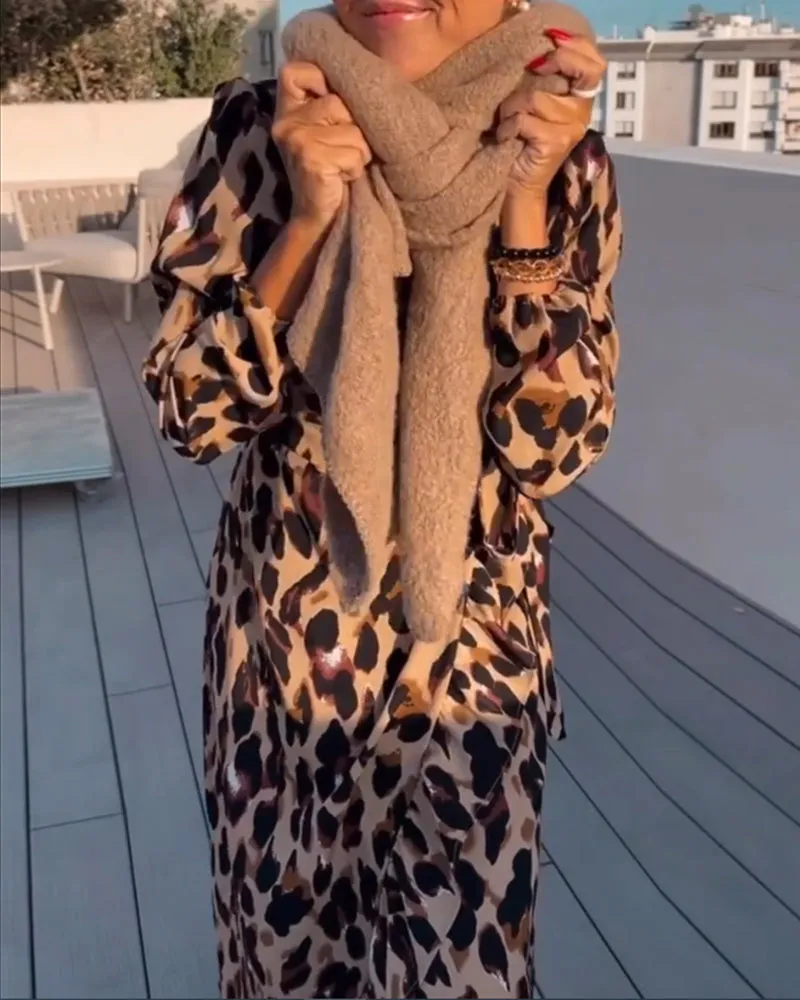 SASHA - LEOPARD PRINTED V-NECK DRESS