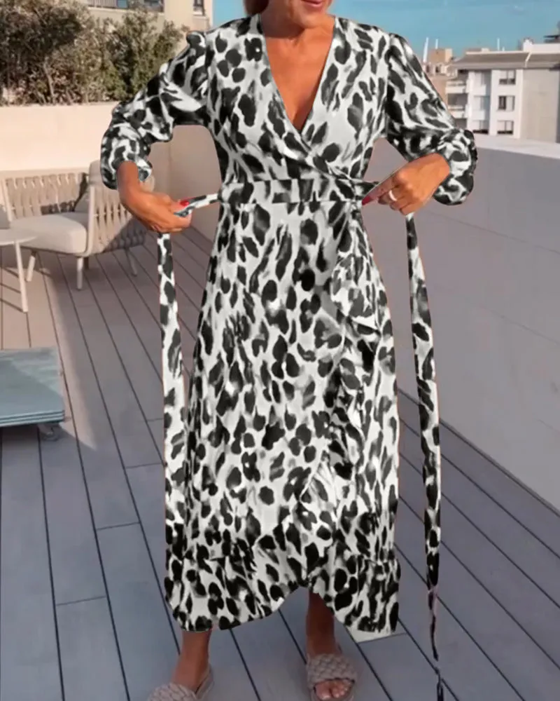 SASHA - LEOPARD PRINTED V-NECK DRESS