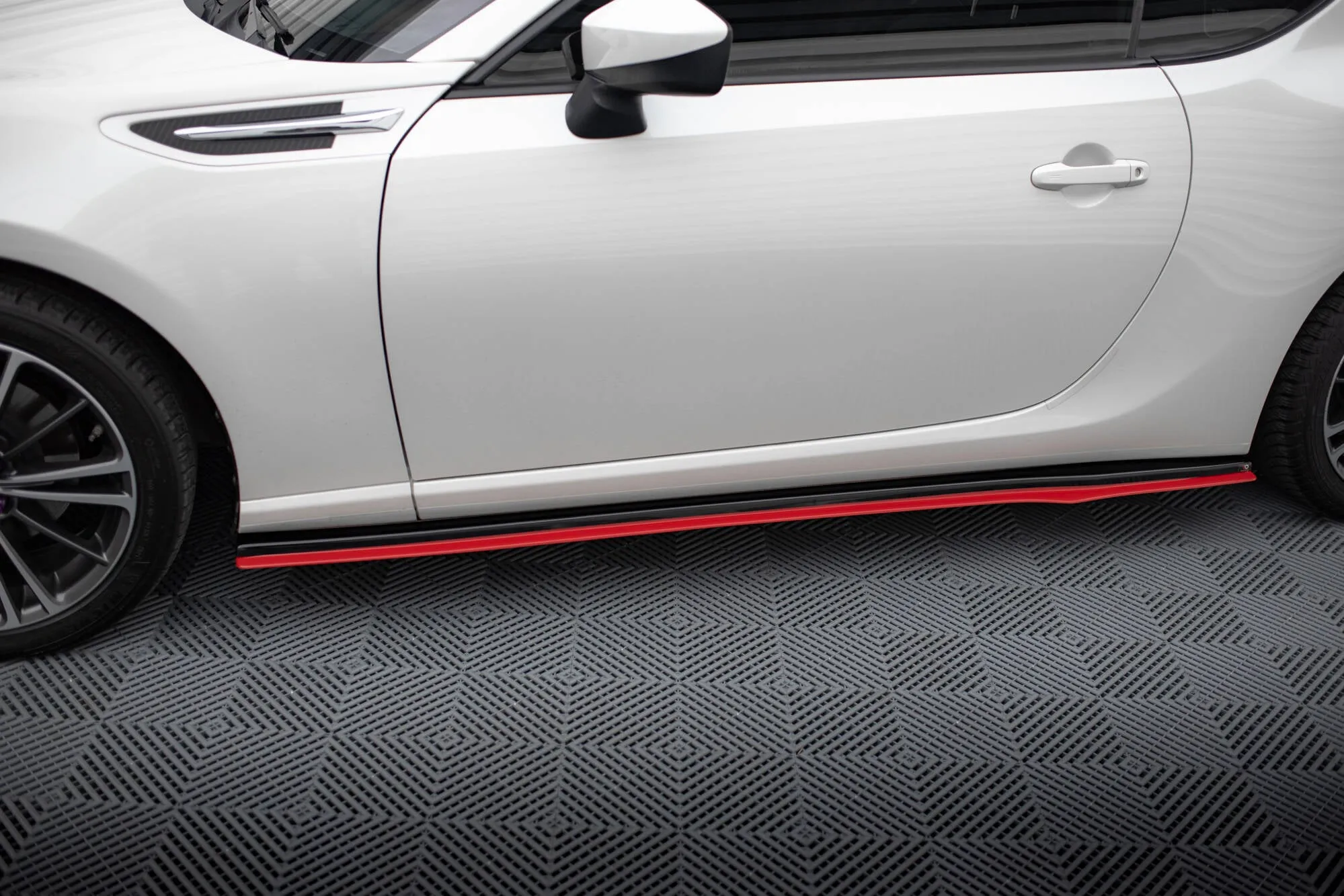 SIDE SKIRTS DIFFUSERS V.2 Subaru BRZ / Toyota GT86 Facelift