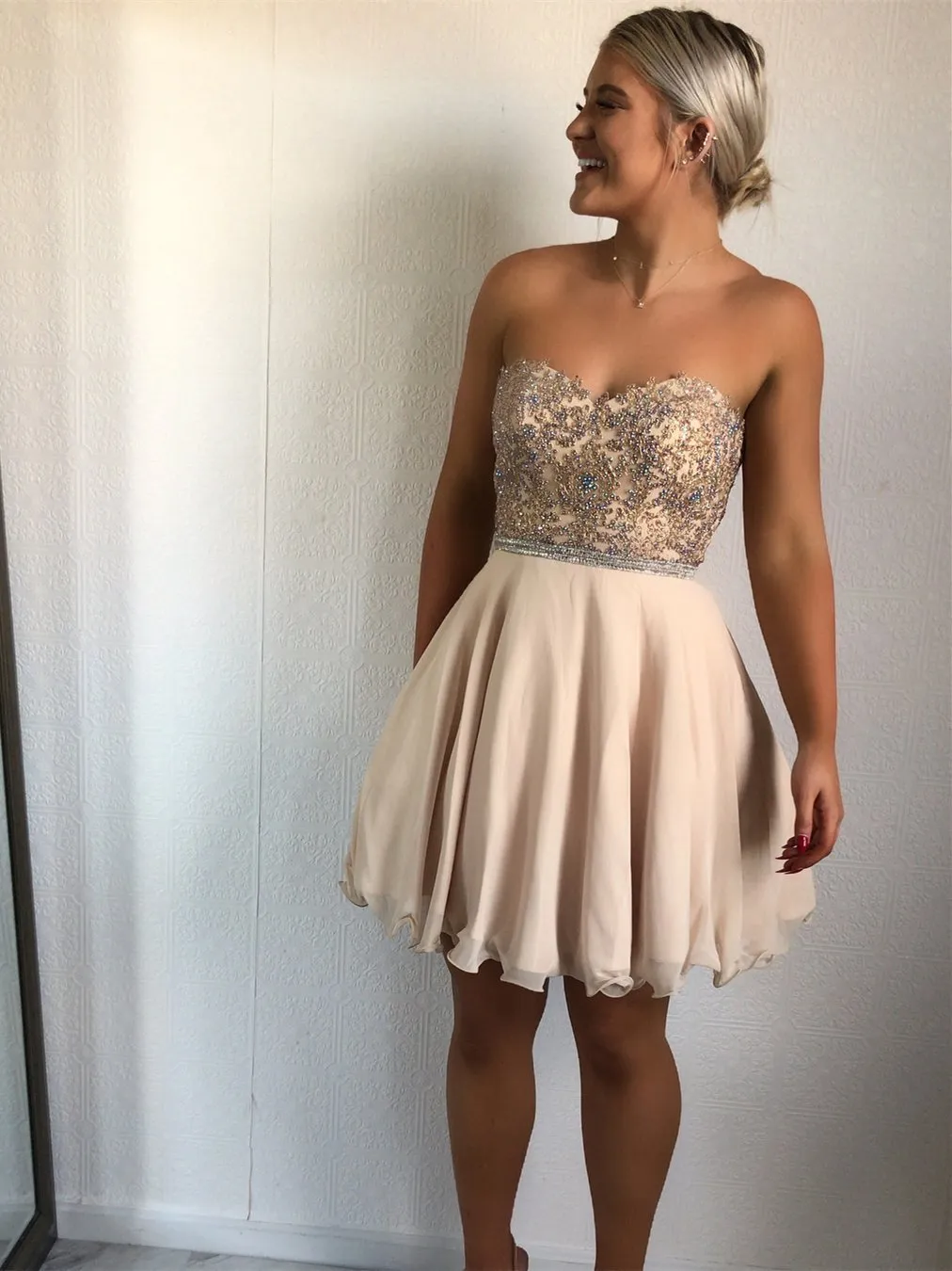 Stunning Sweetheart Lace Beaded Short Cheap Homecoming Dresses Online, BDY0273