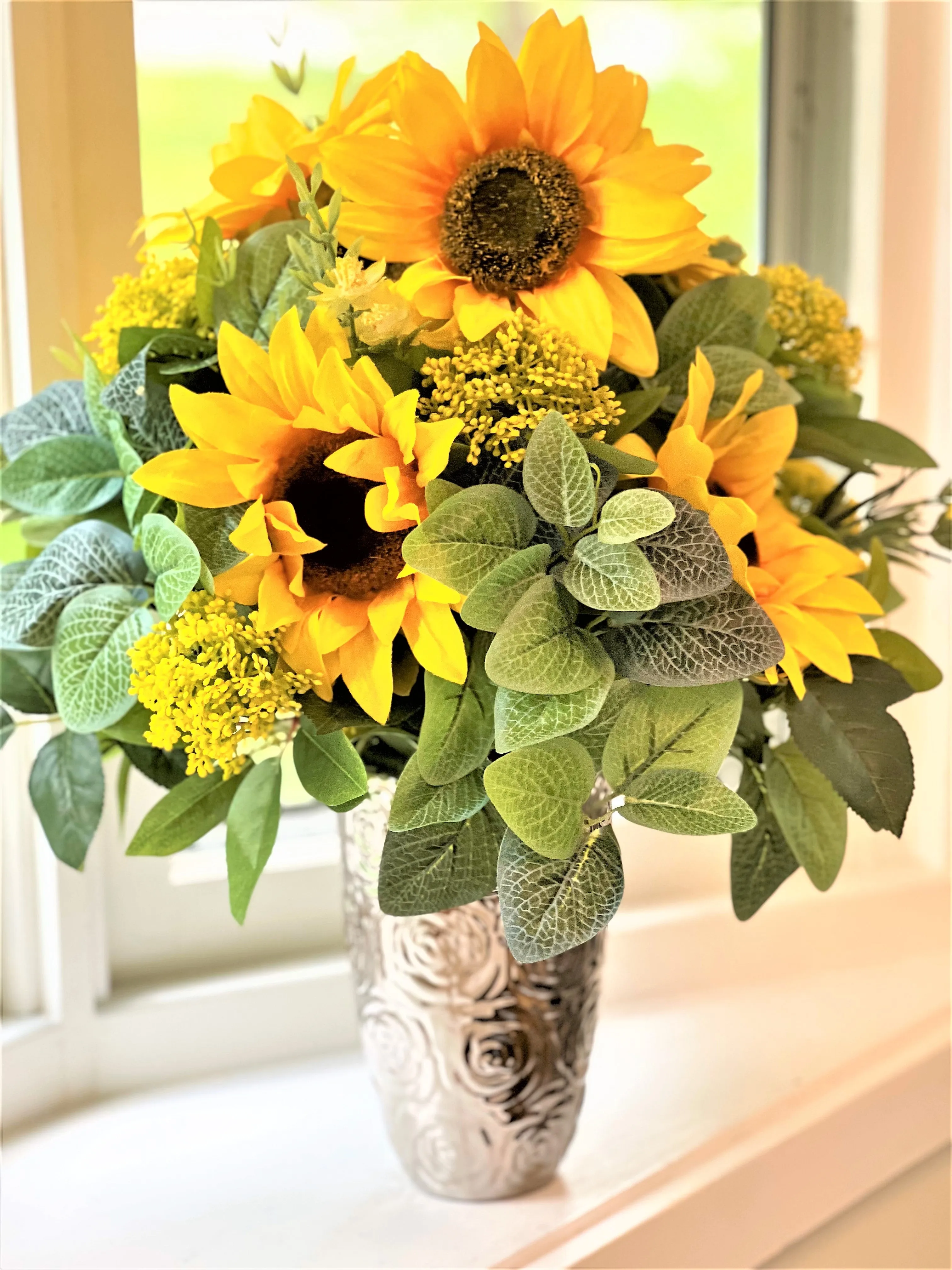 Sunflower Floral Arrangement, Centerpiece, Living Room Kitchen Island, Rustic, Home Décor , Table, 22" Diameter by 22 "H with 8 " H Vase
