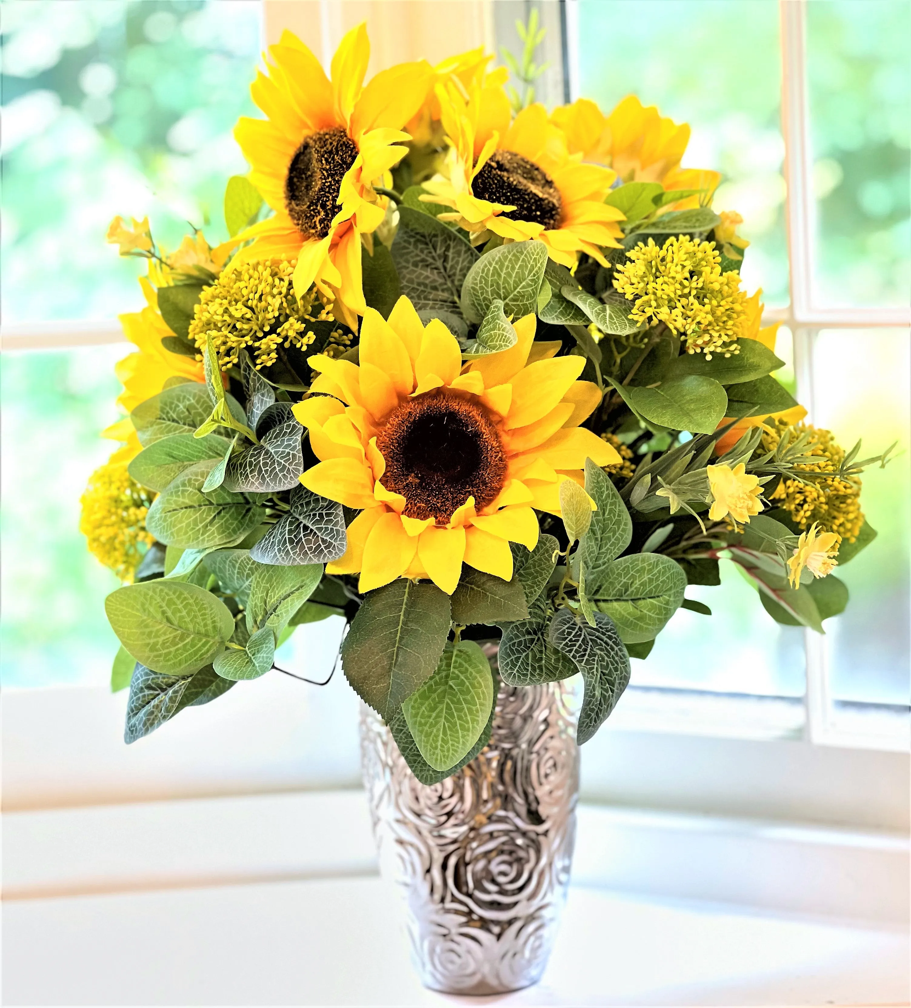 Sunflower Floral Arrangement, Centerpiece, Living Room Kitchen Island, Rustic, Home Décor , Table, 22" Diameter by 22 "H with 8 " H Vase