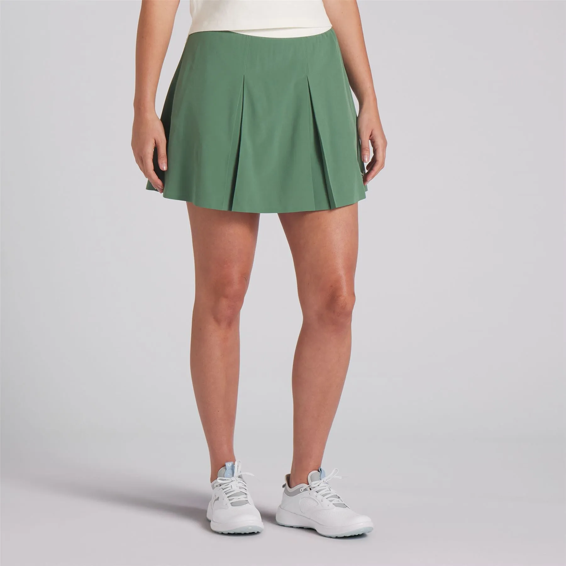 X QGC Pleated Skirt Warm White